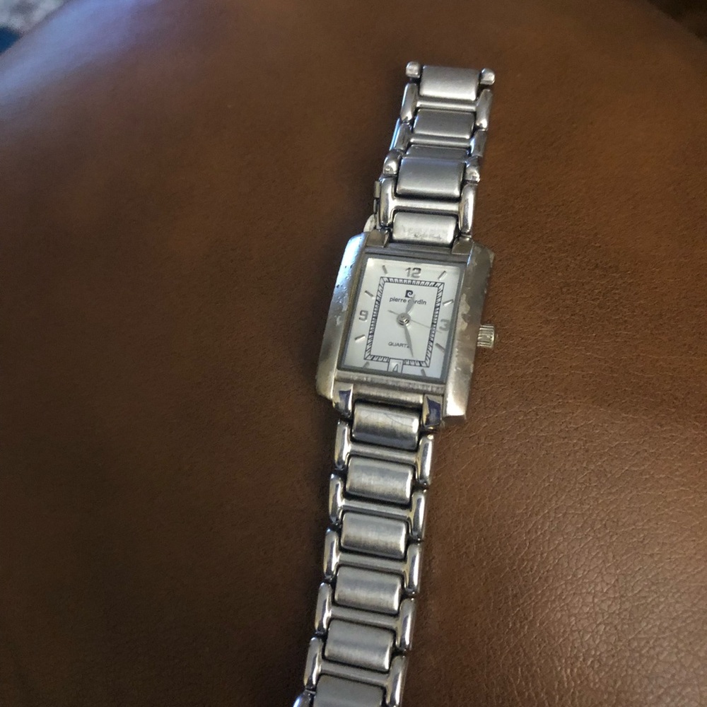 Silver Rectangular Quartz Watch - image 1